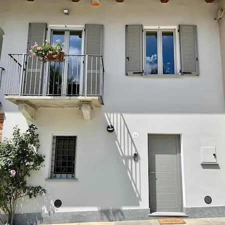 Cascina Luscai - La Mansarda Apartment Novello Exterior photo