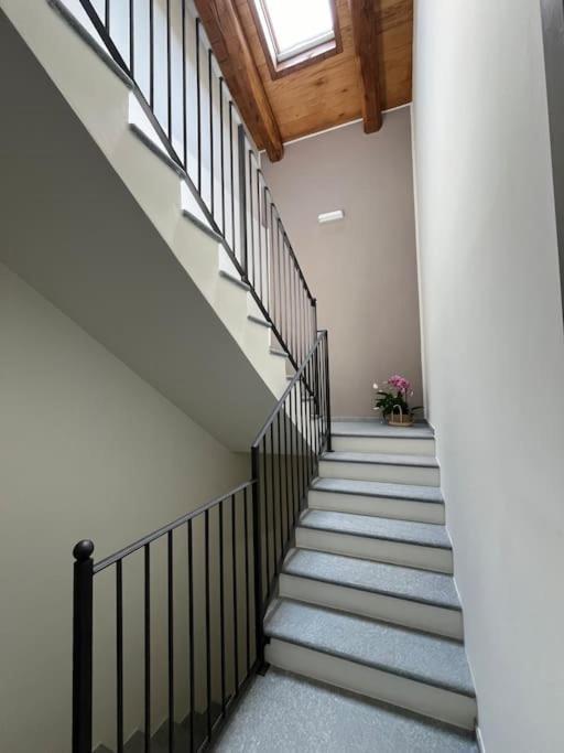 Cascina Luscai - La Mansarda Apartment Novello
